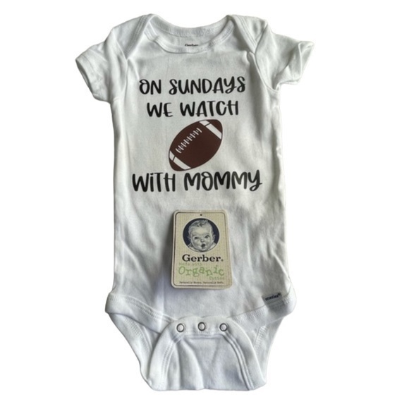 Infant Boy/Girl Organic Onesie Football w/ Mommy Size 3/6M NWOT #C32 - Picture 1 of 3